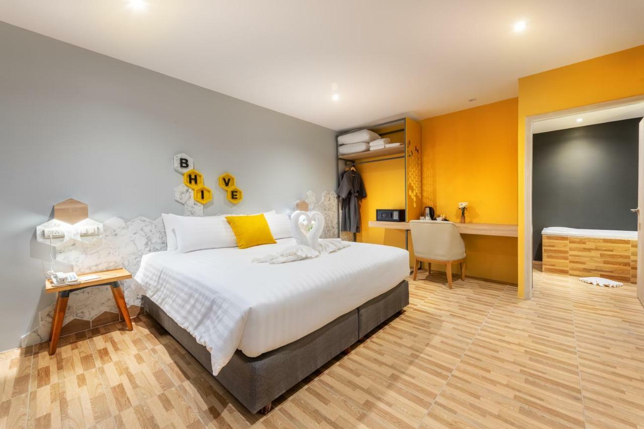Beehive Boutique Hotel Phuket Dış mekan fotoğraf