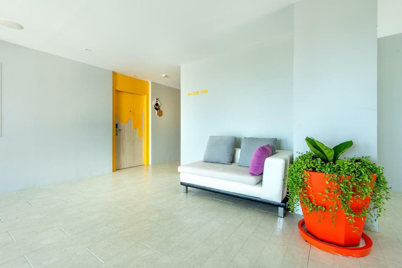 Beehive Boutique Hotel Phuket Dış mekan fotoğraf